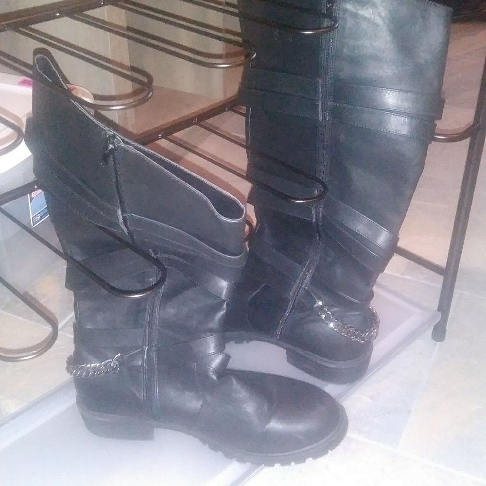 Torrid Leather boot w/ chain on heel